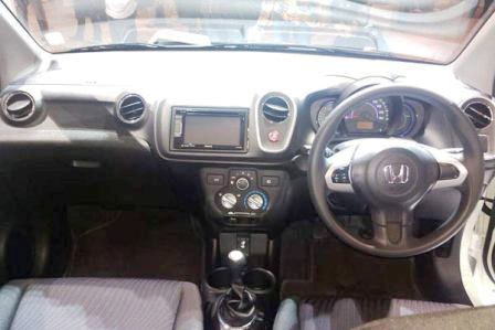 20140619_125625_Interior-Honda-Mobilio-RS